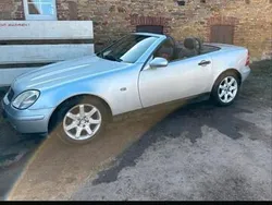 Silber Gebraucht 2005 Mercedes SLK200 Cabrio | 2.350 €