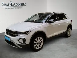 Weiß (pure white) Gebraucht 2024 VW T-Roc Style SUV | 29.930 € (Fairer Preis)