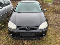 Schwarz Gebraucht 2005 VW Golf V Kleinwagen | 430 € (Superpreis)