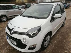 Weiß Gebraucht 2012 Renault Twingo Liberty Kleinwagen | 2.870 € (Fairer Preis)