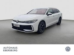 Weiß Gebraucht 2025 VW Passat R-line Limousine | 54.820 €