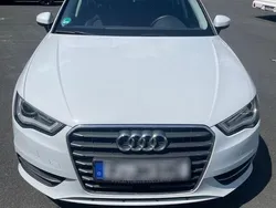 Weiß Gebraucht 2014 Audi A3 Sportback Ambition Kombi | 7.800 € (Guter Preis)