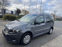 Grau Gebraucht 2019 VW Caddy Comfortline Van / Kleinbus | 9.900 € (Superpreis)
