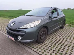 Grau Gebraucht 2009 Peugeot 207 Limousine | 1.200 € (Fairer Preis)
