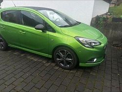 Grün Gebraucht 2015 Opel Corsa Color Edition Kleinwagen | 8.500 € (Fairer Preis)