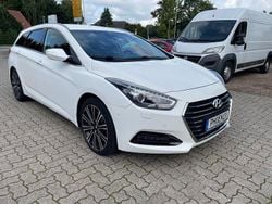 Weiß Gebraucht 2017 Hyundai i40 Premium Kombi | 12.999 € (Fairer Preis)