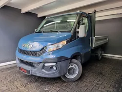 Blau Gebraucht 2016 Iveco Daily Van / Kleinbus | 20.990 € (Teuer)