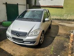 Silber Gebraucht 2009 Mercedes A150 Van / Kleinbus | 2.200 € (Superpreis)