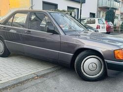 Grau Gebraucht 1992 Mercedes 190 Limousine | 6.900 €