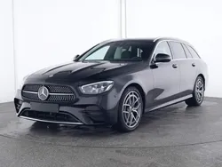 Schwarz Gebraucht 2023 Mercedes E220 AMG Limousine | 45.260 € (Guter Preis)
