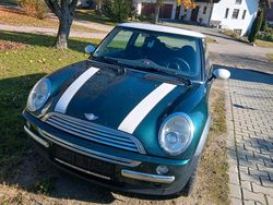 Grün Gebraucht 2002 Mini Cooper Kleinwagen | 800 €