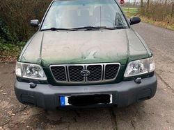 Grün Gebraucht 2001 Subaru Forester SUV | 1.900 € (Etwas zu teuer)