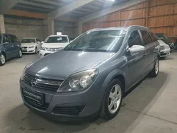 Grau Gebraucht 2007 Opel Astra Edition Limousine | 1.990 € (Fairer Preis)