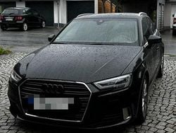 Schwarz Gebraucht 2017 Audi A3 Sportback Kleinwagen | 15.500 € (Fairer Preis)