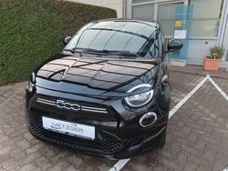 Colore esterno (onyx schwarz) Gebraucht 2022 Fiat 500e Icon Kleinwagen | 18.450 € (Guter Preis)