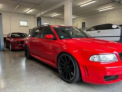 Rot Gebraucht 2000 Audi RS4 Sport Kombi | 66.666 €