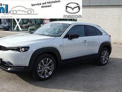 Ceramic white (metallic) Gebraucht 2023 Mazda MX30 Ad'Vantage SUV | 19.995 € (Etwas zu teuer)