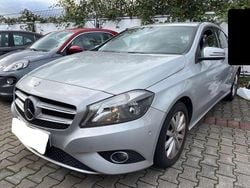 Silber Gebraucht 2014 Mercedes A180 Style Limousine | 8.100 € (Superpreis)