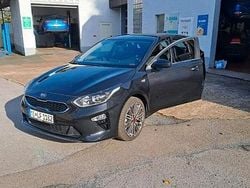 Schwarz Gebraucht 2021 Kia Ceed Kleinwagen | 17.500 € (Guter Preis)