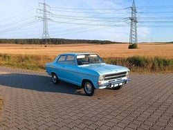 Blau Gebraucht 1971 Opel Kadett Limousine | 8.500 €