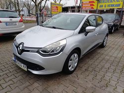 Silber Gebraucht 2015 Renault Clio IV Dynamique Limousine | 6.350 € (Guter Preis)