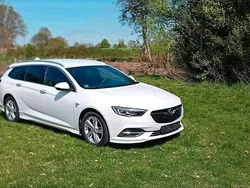 Weiß Gebraucht 2018 Opel Insignia OPC Kombi | 16.100 € (Etwas zu teuer)