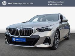 Grau Neu 2025 BMW 520 M Sport Kombi | 58.790 € (Fairer Preis)