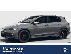 Grau Neu 2026 VW Golf GTI Limousine | 47.990 € (Teuer)