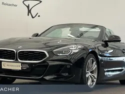 Saphirschwarz Gebraucht 2024 BMW Z4 Shadowline Cabrio | 44.555 € (Fairer Preis)
