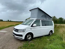 Weiß Gebraucht 2015 VW T6 Beach Van | 39.900 €