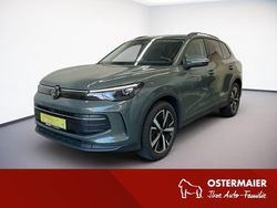 Cipressinogrün metallic Gebraucht 2024 VW Tiguan Life SUV | 39.999 € (Teuer)
