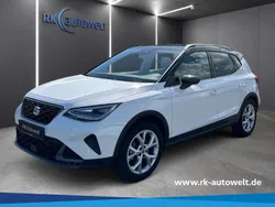 Weiss Gebraucht 2023 Seat Arona FR SUV | 23.790 € (Fairer Preis)
