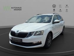 Weiss Gebraucht 2018 Skoda Octavia Ambition Kombi | 15.990 € (Teuer)