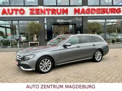 Grau Gebraucht 2018 Mercedes E220 Avantgarde Limousine | 27.950 € (Teuer)