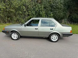 Grün Gebraucht 1987 Volvo 340 Limousine | 5.400 €