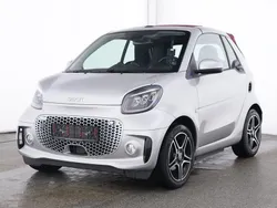Cool silver (metallic) Gebraucht 2024 Smart ForTwo Electric Drive Prime Exclusive Cabrio | 22.222 € (Etwas zu teuer)