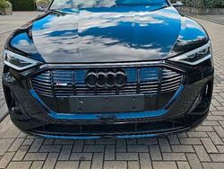 Schwarz Gebraucht 2021 Audi e-tron Sportback S-Line SUV | 27.800 €