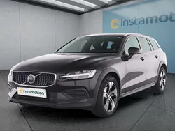 Grau Gebraucht 2023 Volvo V60 Kombi | 41.949 € (Etwas zu teuer)