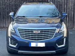Blau Gebraucht 2018 Cadillac XT5 SUV | 21.500 € (Fairer Preis)