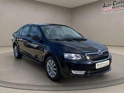 Rot Gebraucht 2015 Skoda Octavia Style Limousine | 9.750 € (Etwas zu teuer)