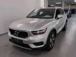 Bright silver metallic / metal Gebraucht 2020 Volvo XC40 Momentum SUV | 19.159 € (Guter Preis)
