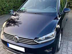 Schwarz Gebraucht 2015 VW Golf Sportsvan LOUNGE Van / Kleinbus | 11.790 € (Etwas zu teuer)
