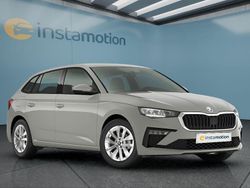 Blau Neu 2025 Skoda Scala Kleinwagen | 22.999 € (Etwas zu teuer)