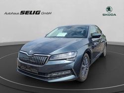 Quarzgrau metallic Gebraucht 2022 Skoda Superb Style Limousine | 22.997 € (Superpreis)