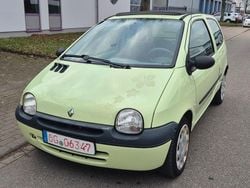 Grün Gebraucht 2006 Renault Twingo Kleinwagen | 1.444 € (Fairer Preis)
