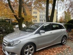 Silber Gebraucht 2014 Mercedes B180 Van / Kleinbus | 8.300 € (Guter Preis)