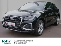 Brillantschwarz Gebraucht 2023 Audi Q2 Advanced SUV | 20.850 € (Guter Preis)