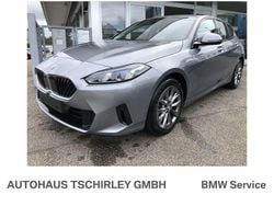Grau Gebraucht 2024 BMW 118 Kleinwagen | 28.870 € (Etwas zu teuer)
