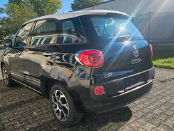 Schwarz Gebraucht 2016 Fiat 500L Van / Kleinbus | 5.999 € (Superpreis)