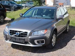Grau Gebraucht 2011 Volvo XC70 Momentum SUV | 8.800 € (Teuer)